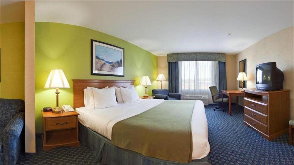 Holiday Inn Express Hotel & Suites Salisbury - Delmar, An Ihg Hotel Extérieur photo
